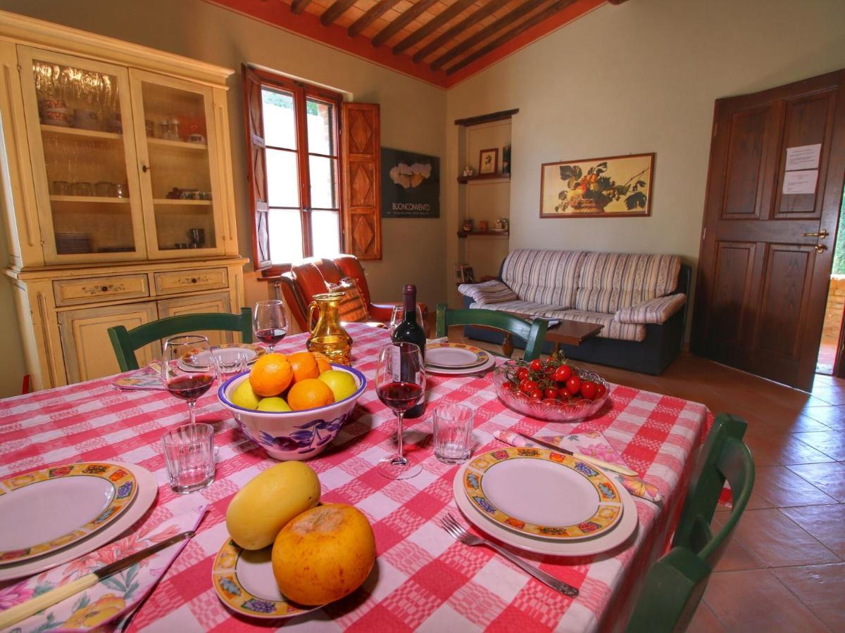 Attractive Farmhouse In Montalcino With Terrace Villa San Giovanni d'Asso Exterior photo